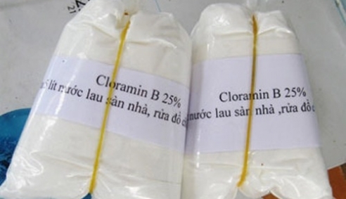 Lợi dụng dịch Covid-19, nhiều cơ sở trục lợi từ Cloramin B không nguồn gốc