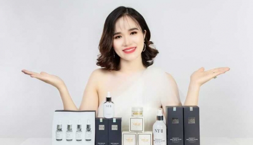 Từ giảng viên đại học trở thành CEO thương hiệu mỹ phẩm nổi tiếng