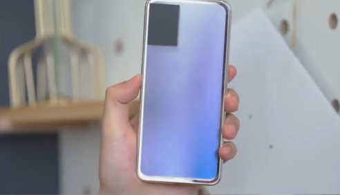 Vivo giới thiệu công nghệ mới biến smartphone thành 'tắc kè hoa' cực ấn tượng
