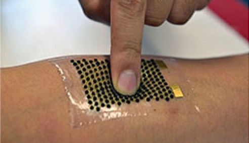 Công nghệ mới tận dụng mồ hôi làm pin sinh học