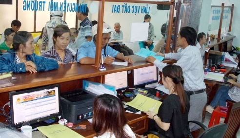 Công chứng giấy tờ: Từ hiểu sai đến lạm dụng quy định