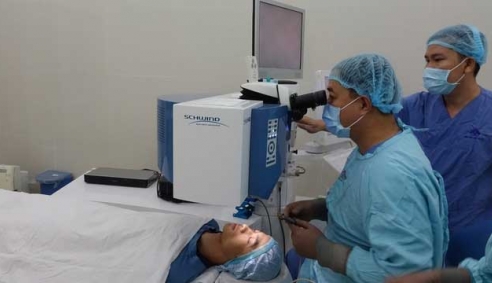 Mỹ phát minh phương pháp điều trị tổn thương giác mạc không cần phẫu thuật