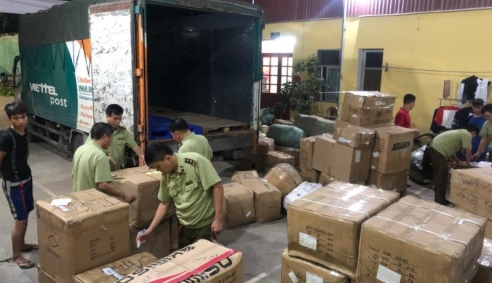 Lạng Sơn: Phát hiện rất nhiều hàng lậu được vận chuyển qua dịch vụ của Viettel