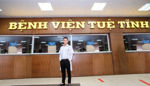 Tự hào nối nghiệp gia đình truyền thống làm ngành y