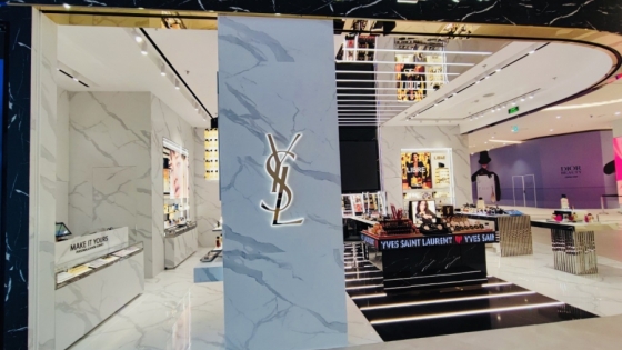 Bài 1 – Nghi vấn gian lận tại YSL Lotte Mall Tây Hồ: Ai chịu trách nhiệm khi tiền vào túi cá nhân?