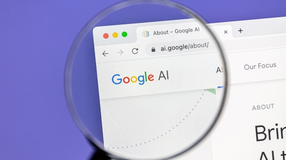 Công cụ AI Overviews của Google bị tố vi phạm bản quyền