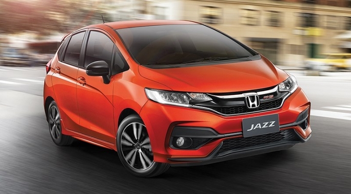 so sanh Honda Jazz va Toyota Yaris 1