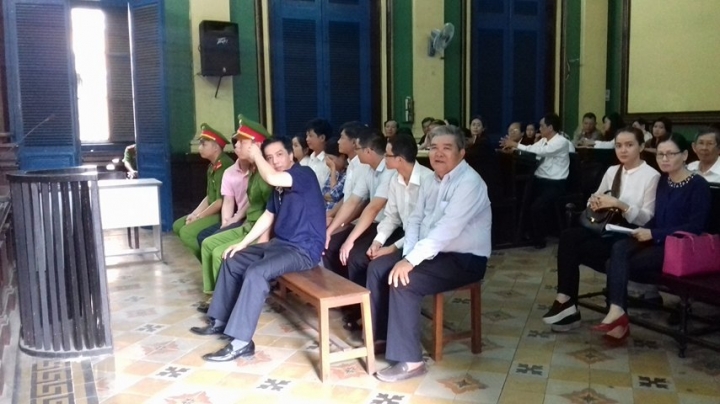 vu cong ty VN Pharma buon lau thuoc a