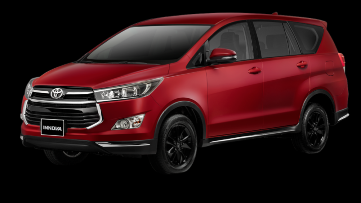 toyota-viet-nam-gioi-thieu-hai-phien-ban-innova-cai-tien-2017-a