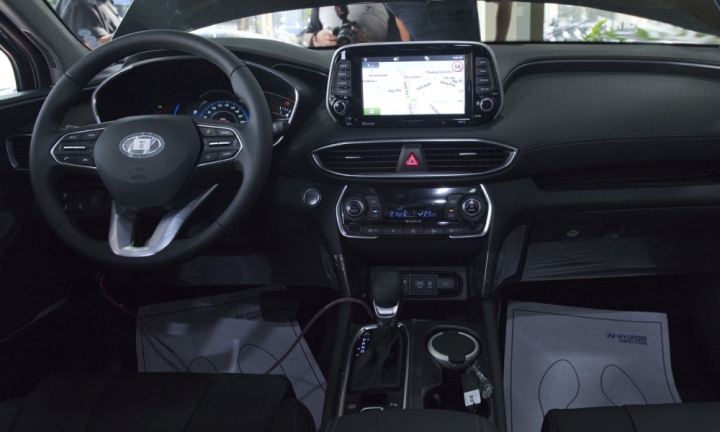 Hyundai Santa Fe 2019 1
