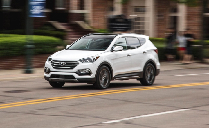 2018hyundaisantafesportindepthmodelreviewcaranddriverphoto691842soriginal