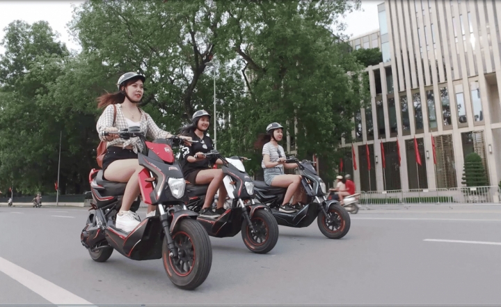 canh bao nguy hiem tu xe may dien co so lui nhu o to a