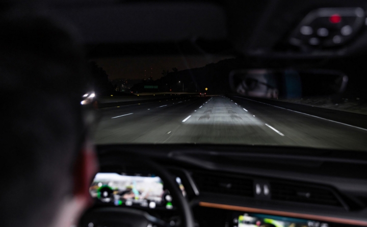 audi led 1