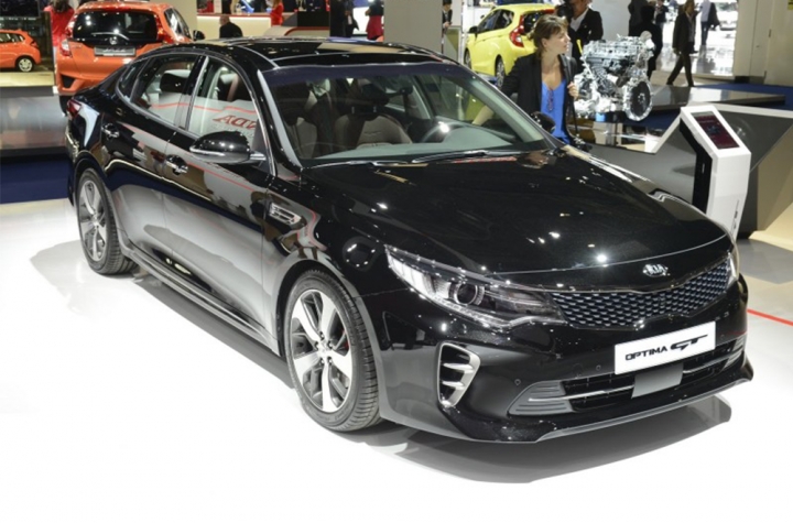 kia-optima-gt-line-771579j24258
