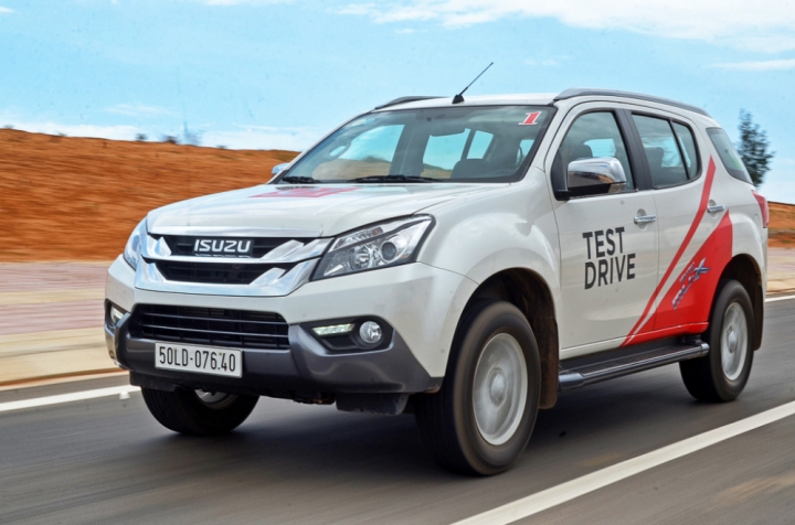 isuzu trieu hoi xe