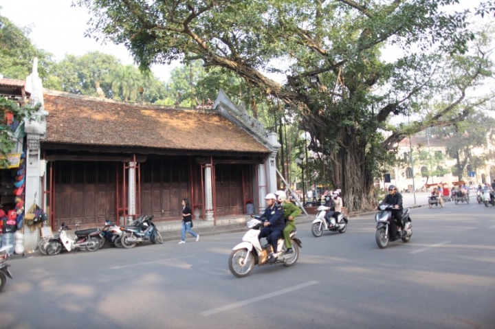 den ba kieu