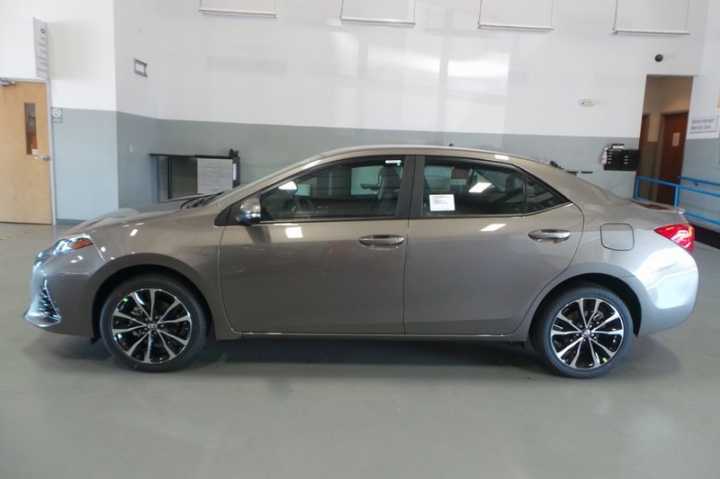 1-Toyota-Corolla