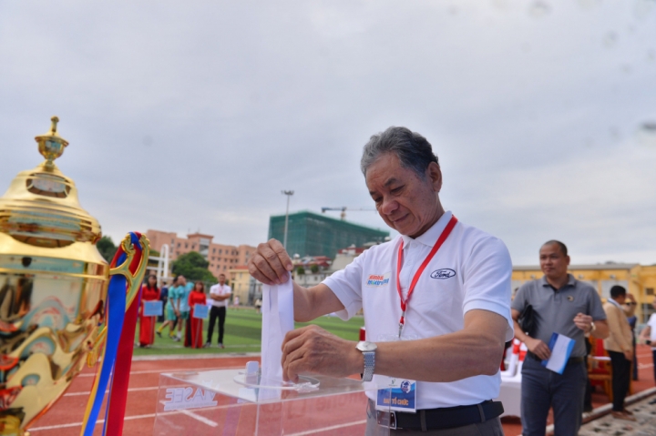 15-1602927358-khai-mac-giai-bong-da-kinh-te-moi-truong-lan-1-2020-ktmt11