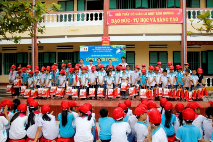 cung em toi truong