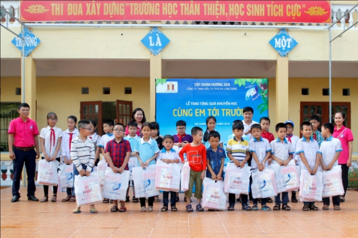 cung em toi truong 3