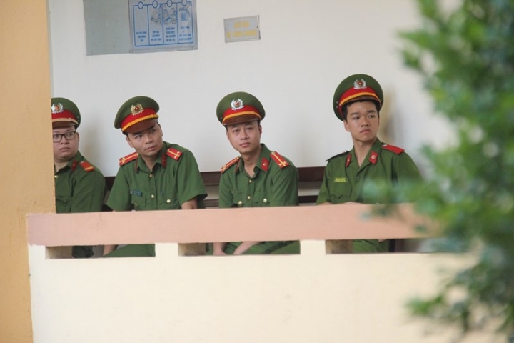 day-dac-cong-an-xet-xu-bac-si-hoang-cong-luong5_mday