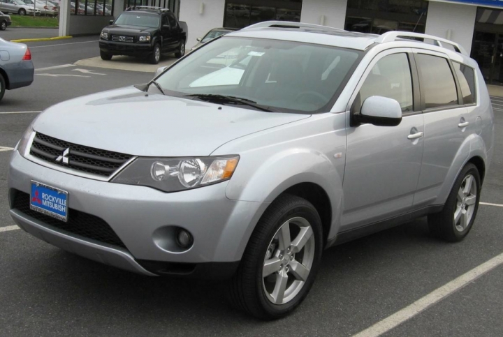 2007_mitsubishi_outlander_es-pic-6053315706101339002-1600x1200
