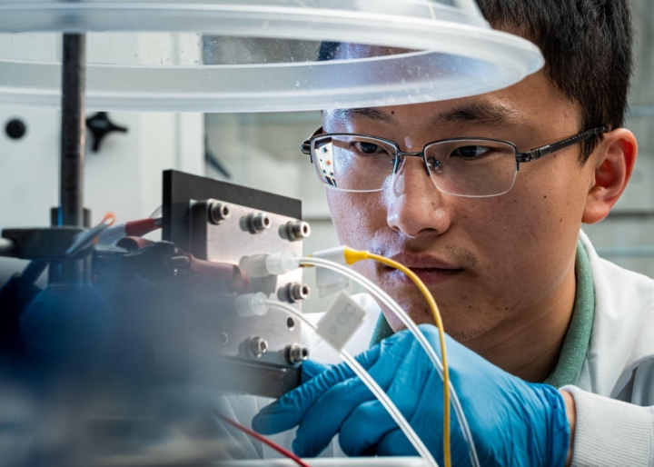 Rice-scientists-develop-clean-tech-to-transform-carbon-dioxide-into