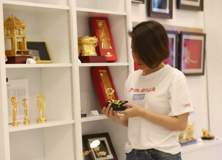 hoa hong ma vang 24k