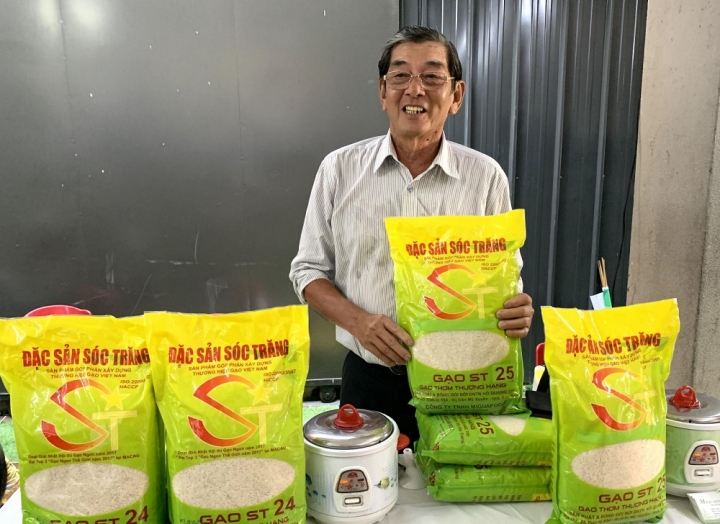 Ho-Quang-Cua