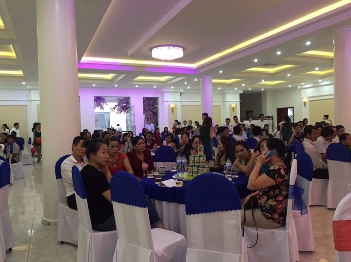 habeco to chuc khuyen mai bia lon ha noi nhan xanh b