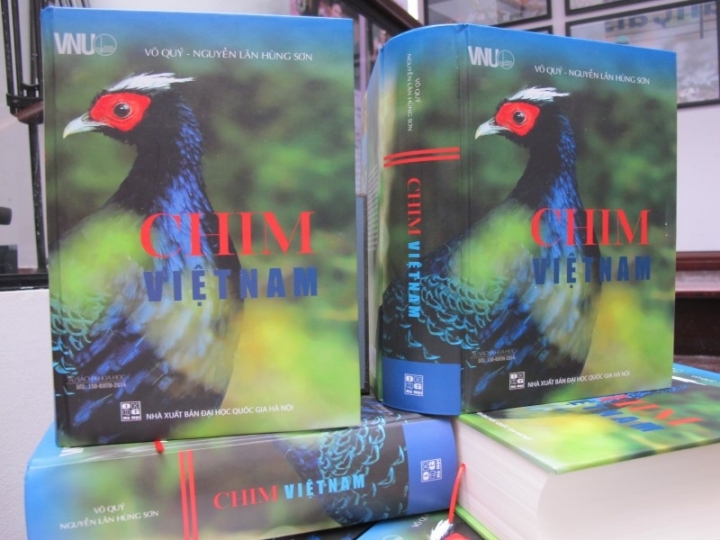 sach chim viet nam bi thu hoi va tieu huy do vi pham ban quyen anh