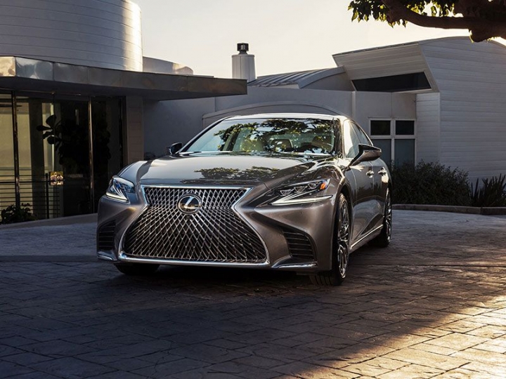 Lexus LS 460 2017