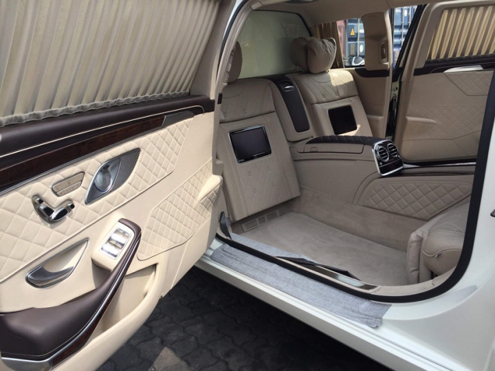 ai la chu nhan cua Mercedes-Maybach S600 Pullman c