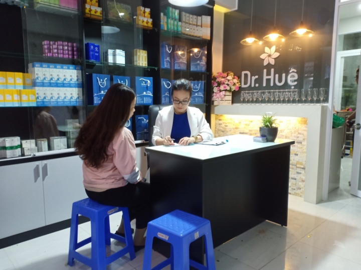 DR HUE 1