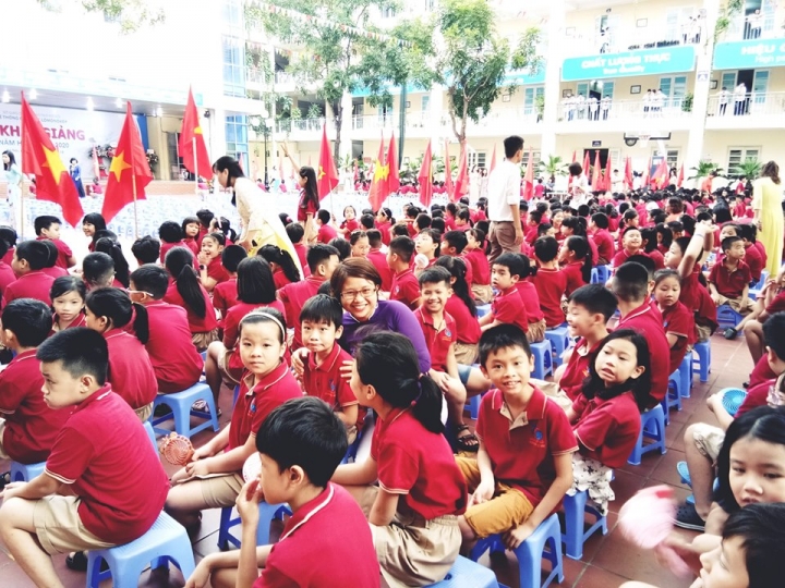 khai giang 12