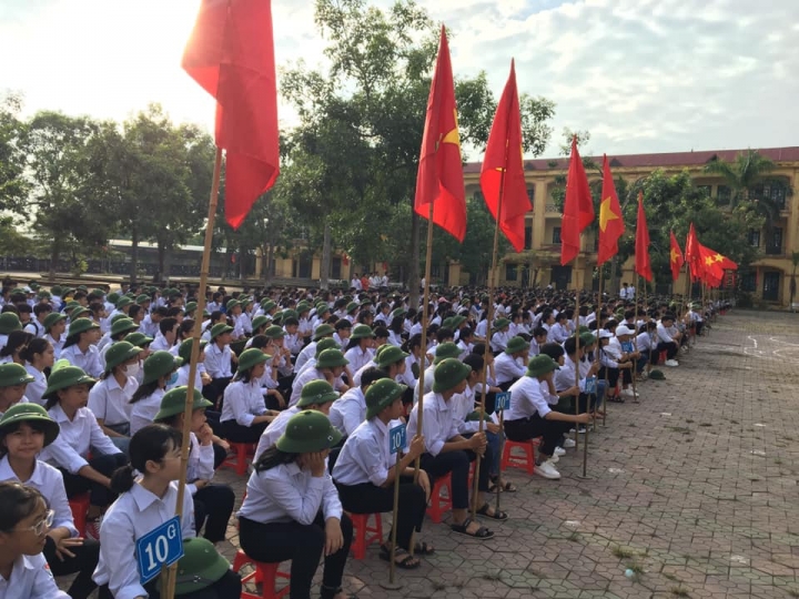 khai giang 13
