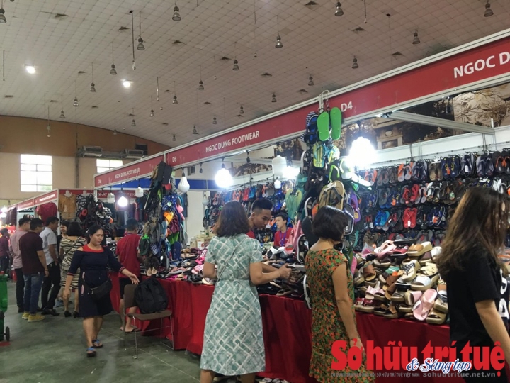 hoi cho ban le hang thai lan 3