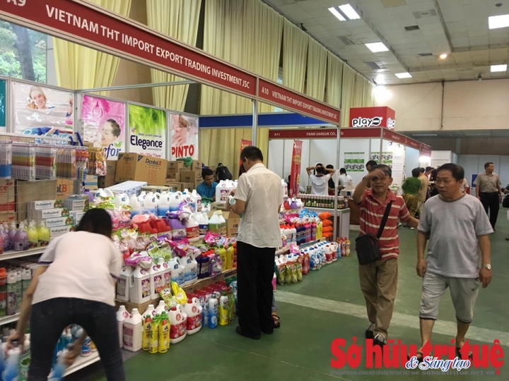 hoi cho ban le hang thai lan 8