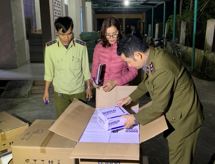 hang lau tet nguyen dan 2021