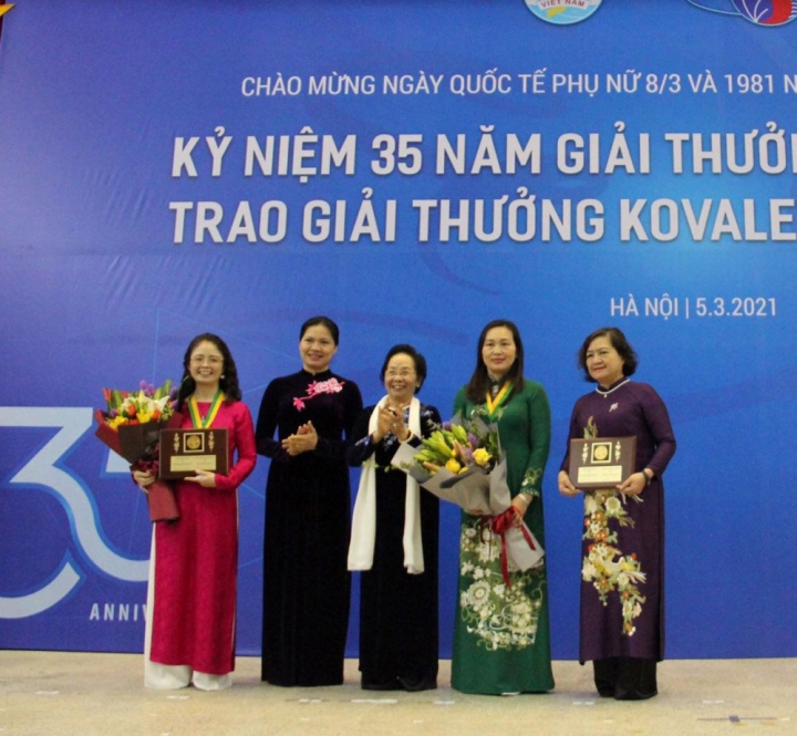 nha khoa hoc