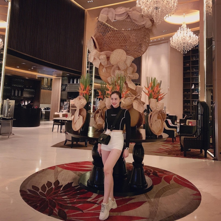 thao mi ban gai moi cua quang hai la ai 4