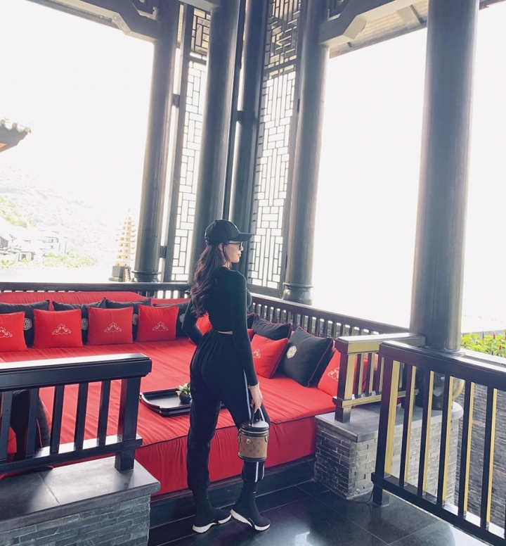 thao mi ban gai moi cua quang hai la ai 5