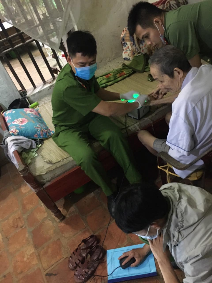 cong an huyen cam thuy 3
