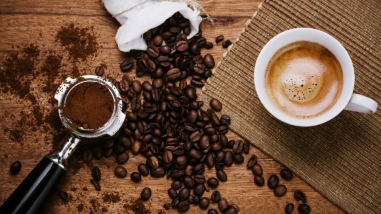Thương hiệu cà phê Việt và cuộc cạnh tranh giành thị phần chuỗi cửa hàng