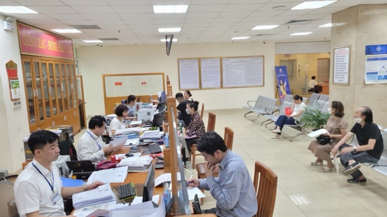 Tập trung gỡ vướng thủ tục hành chính, chuyển đổi số cho chính quyền 2 cấp