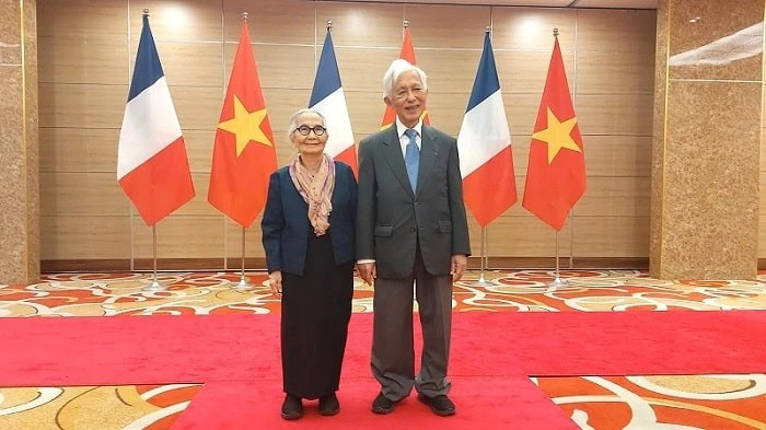 Hai giáo sư gốc Việt được thăng hạng Huân chương Bắc đẩu bội tinh