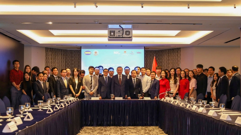 Thúc đẩy quá trình phát triển dựa trên tri thức và công nghệ của Việt Nam