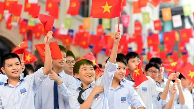 Hà Nội thông qua Nghị quyết quy định mức học phí, mức cấp bù tiền miễn học phí